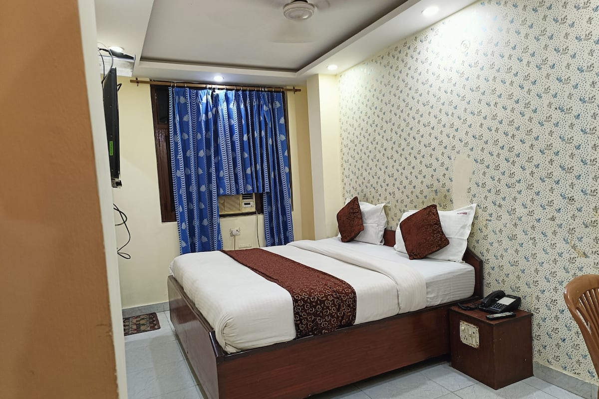 1 bedroom, desk, rollaway beds, free WiFi