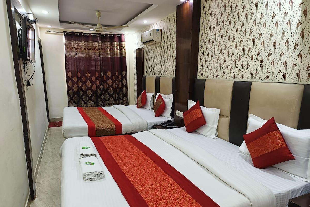 1 bedroom, desk, rollaway beds, free WiFi