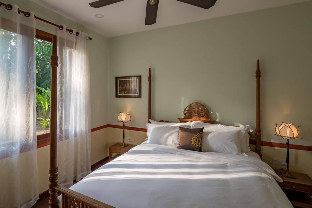 Luxe beddengoed, pillowtop-bedden, een kluis op de kamer, een bureau