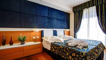 Executive-Suite, 1 Schlafzimmer | Zimmersafe, Schreibtisch, schallisolierte Zimmer, kostenloses WLAN