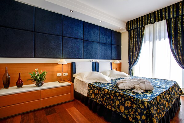 Executive Suite, 1 Bedroom | In-room safe, desk, soundproofing, free WiFi
