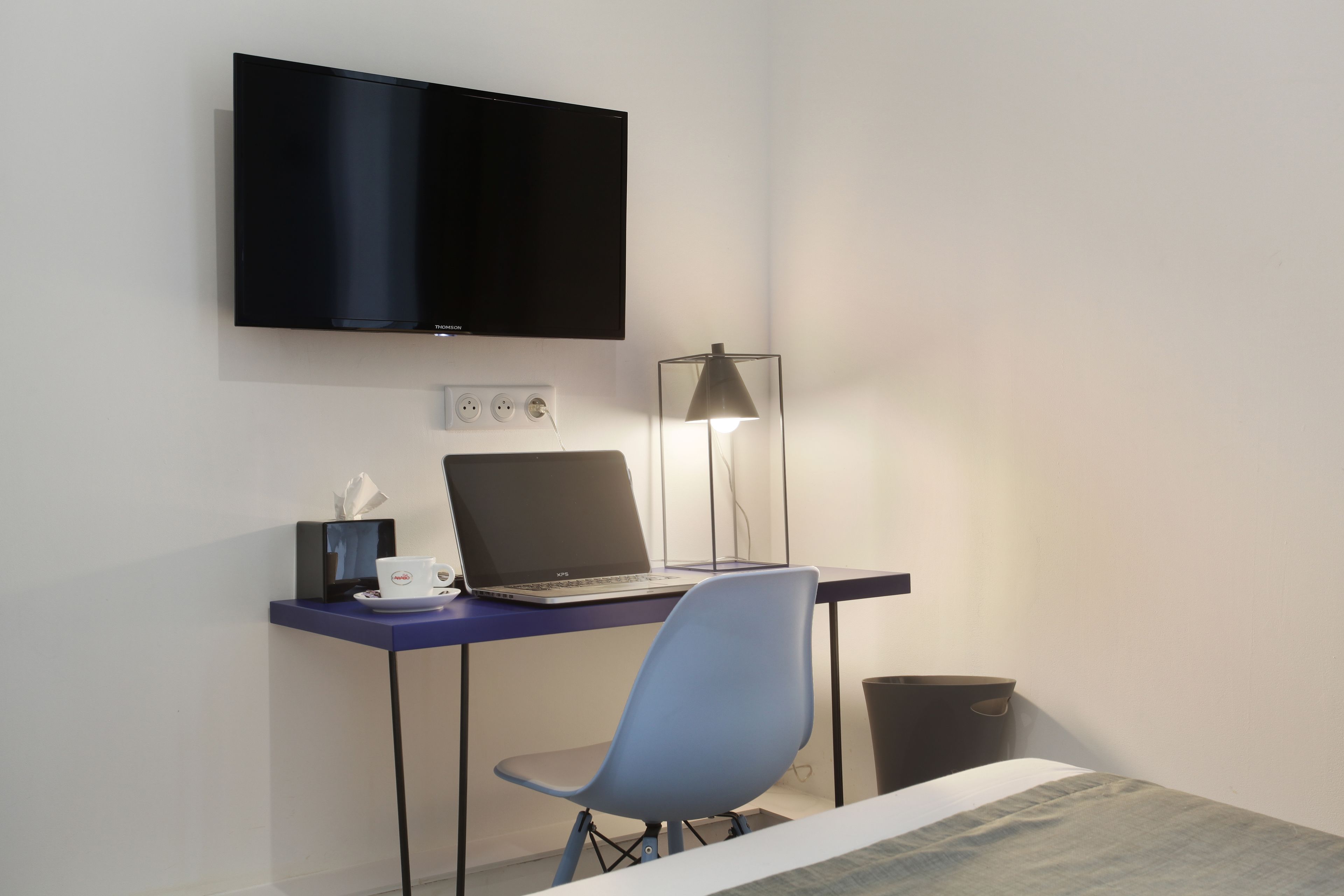 classic single room | room amenity