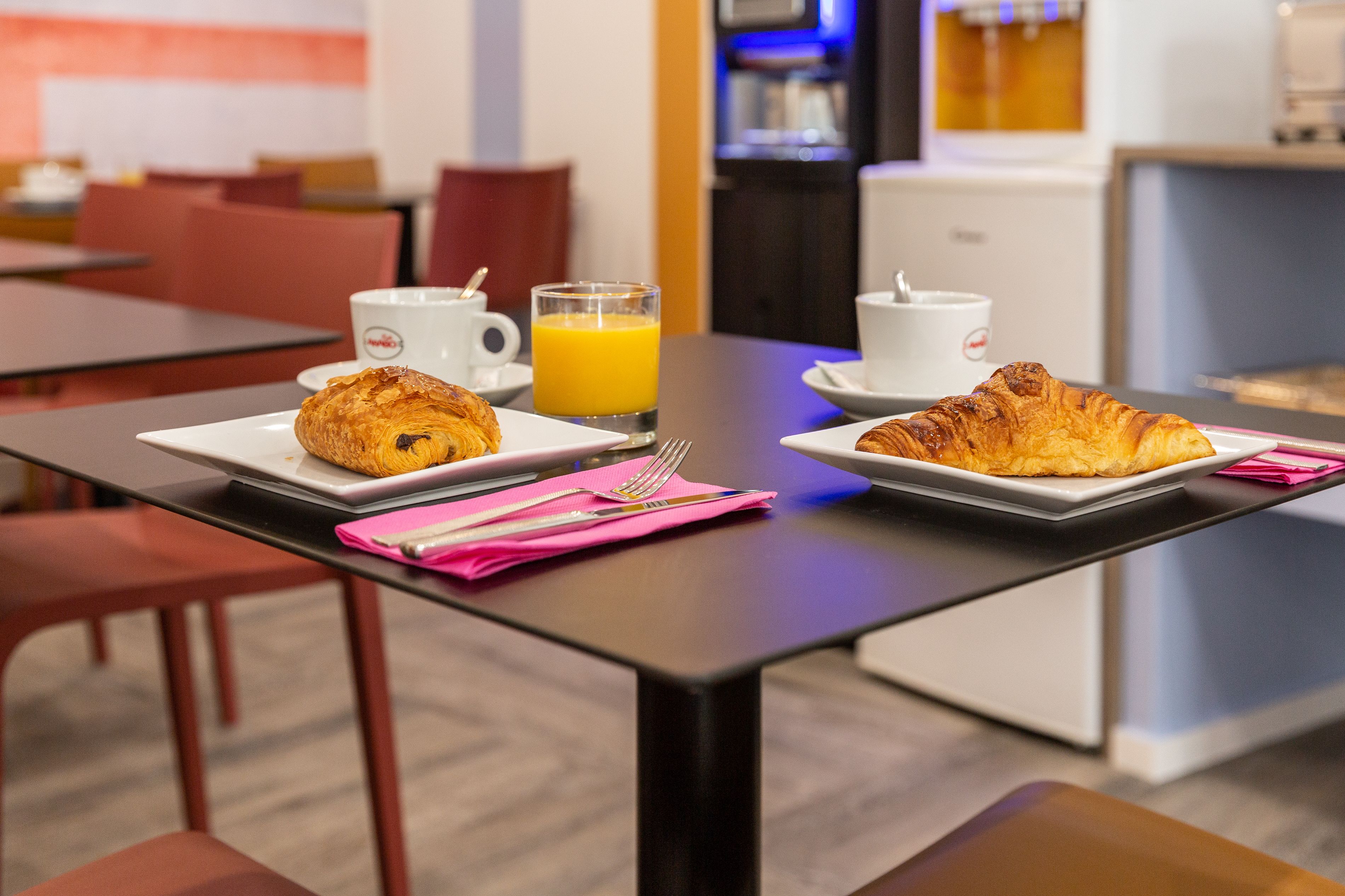 daily continental breakfast (eur 14 per person)