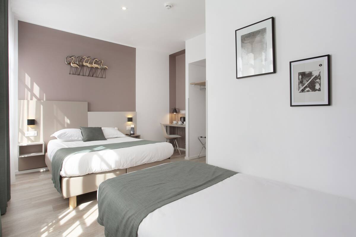 Comfort Triple Room