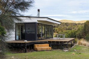 Small Shack | Iron/ironing board, bed sheets - Sawyers Bay Shacks (Blue Rocks)