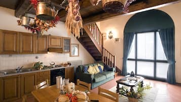 Family Apartment, 2 Bedrooms, Terrace, Ground Floor | Living area