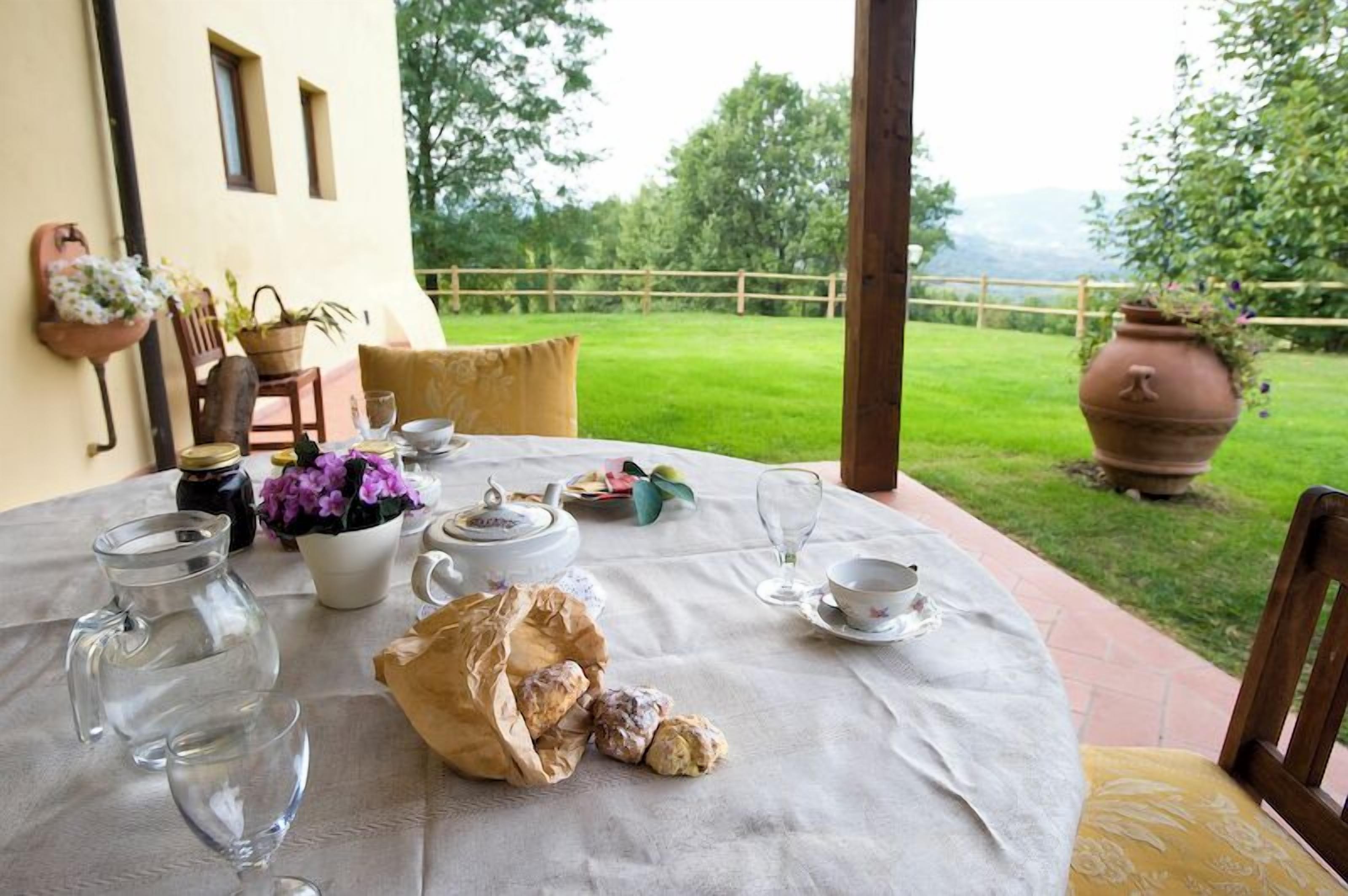 Appartement Familial, 2 chambres, terrasse, rez-de-chaussée | Restauration dans la chambre