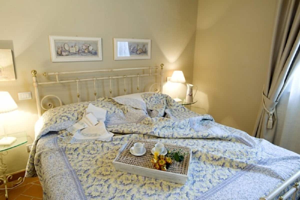 Romantic Apartment, 1 Bedroom, Terrace, Ground Floor | 2 bedrooms, in-room safe, free WiFi, bed sheets