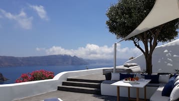 Suite, Plunge Pool, Caldera View (Olive Tree) | Balcony view