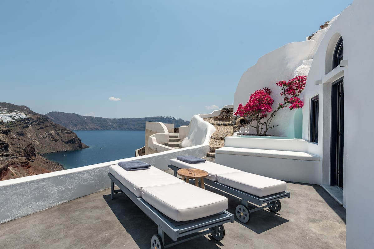 Swallows'Nest Suite, Plunge Pool, Caldera View | Quang cảnh từ phòng