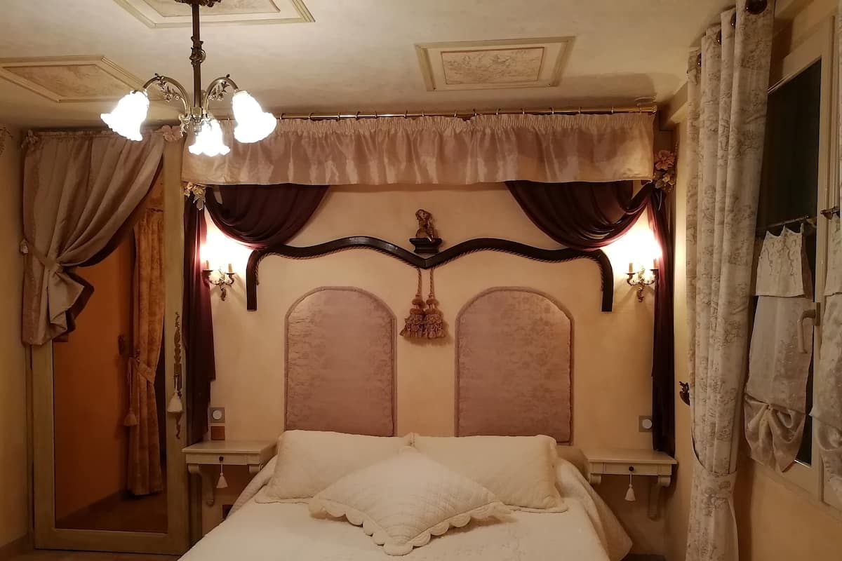 Superior Suite | 1 bedroom, premium bedding, blackout drapes, WiFi (free)