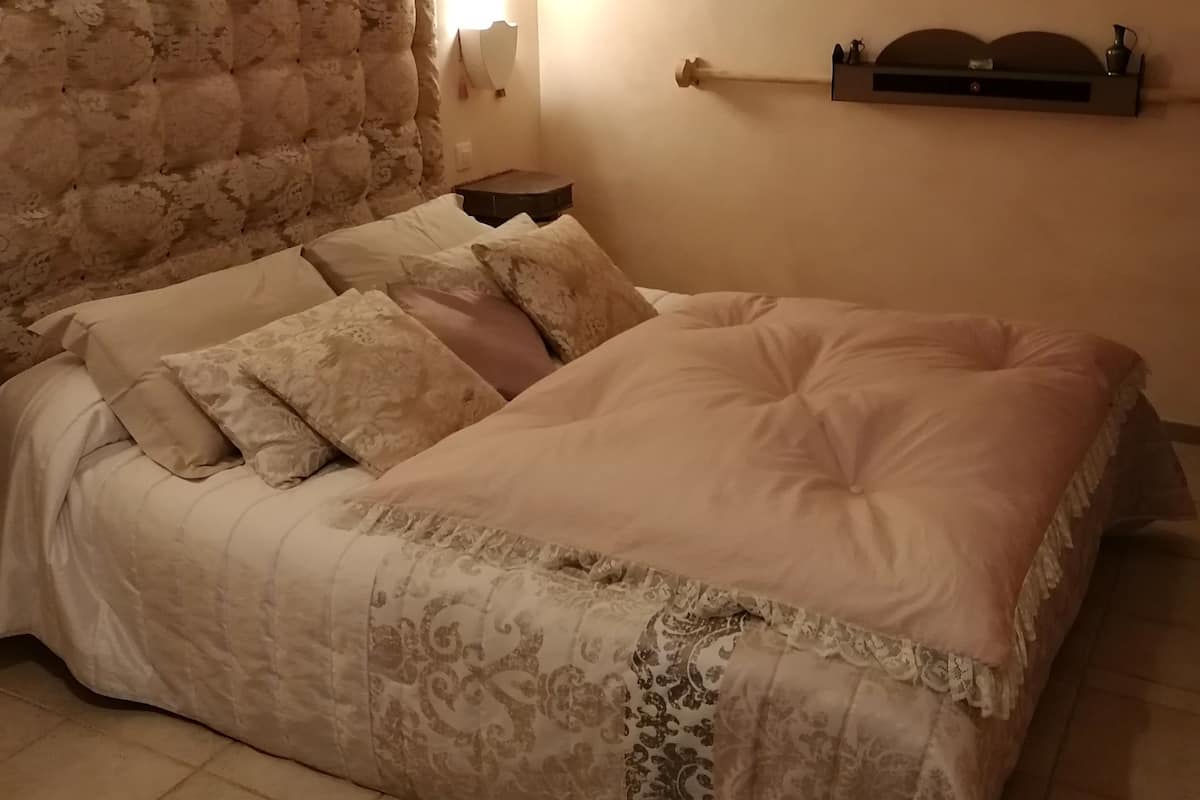 Comfort Suite | 1 bedroom, premium bedding, blackout drapes, WiFi (free)