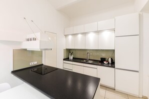 익스클루시브 아파트, 침실 여러 개, 주방 (including cleaning fee) | 전용 주방 | 냉장고, 오븐, 쿡탑, 식기 세척기