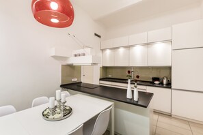 익스클루시브 아파트, 침실 여러 개, 주방 (including cleaning fee) | 전용 주방 | 냉장고, 오븐, 쿡탑, 식기 세척기