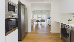 Penthouse, 3 chambres, terrasse | Cuisine privée