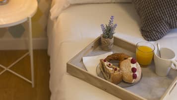 Decoración individual, mobiliario individual, escritorio