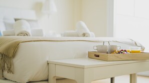 Penthouse, 3 slaapkamers, terras | Individueel gedecoreerd, individueel gemeubileerd, een bureau