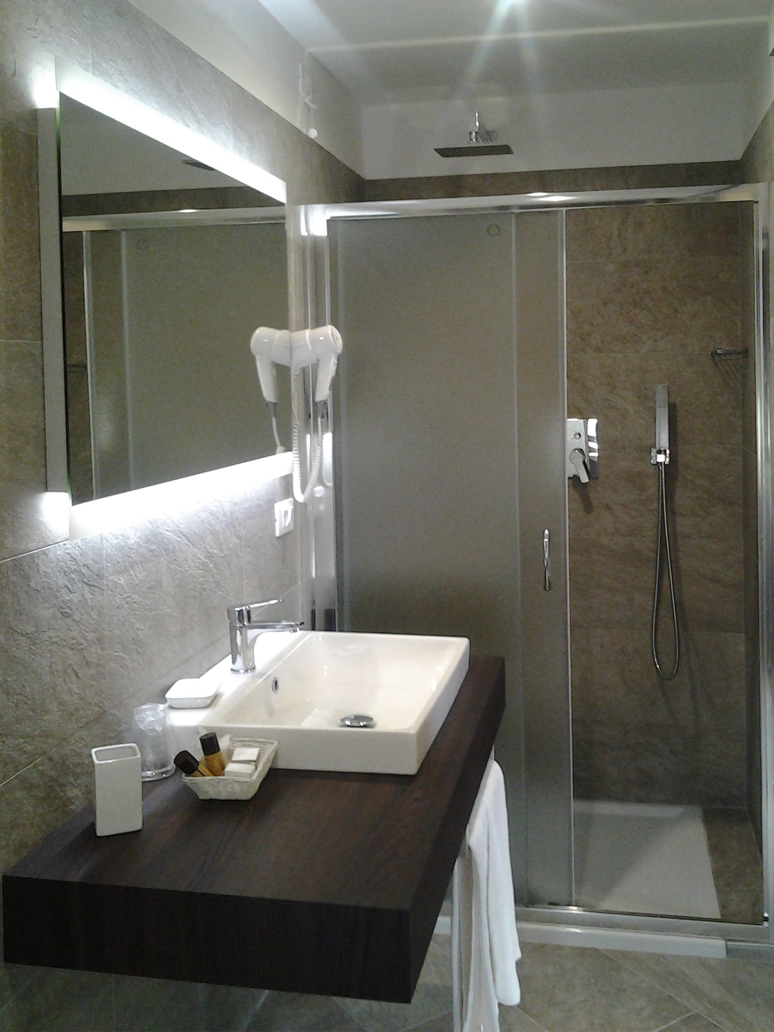 minibar, in-room safe, desk, blackout curtains