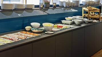 Tägliches inbegriffenes Frühstücksbuffet
