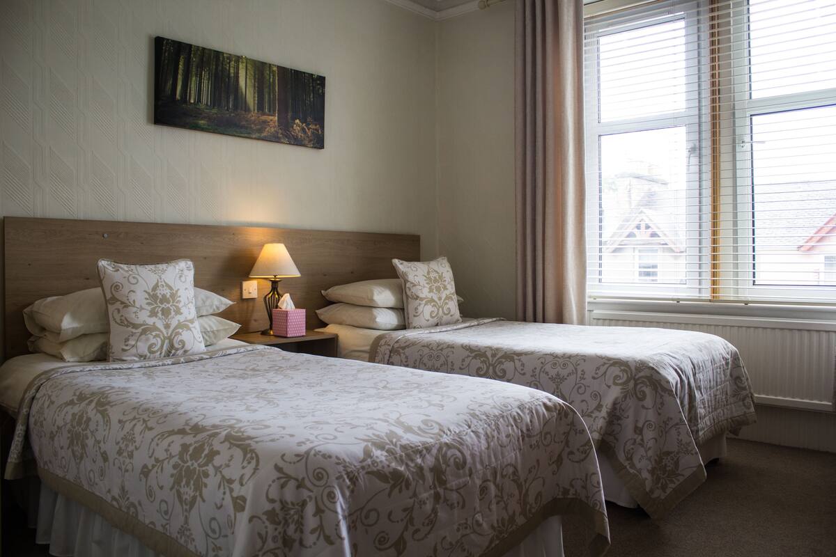 Twin Room, Ensuite