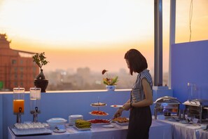 Desayuno a la carta incluido todos los días