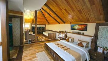 Kamar Double Superior | Seprai premium, minibar, brankas, dan didekorasi berbeda-beda