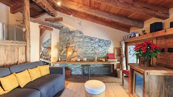 Junior-Suite, Sauna (Attic) | Hochwertige Bettwaren, Zimmersafe, schallisolierte Zimmer