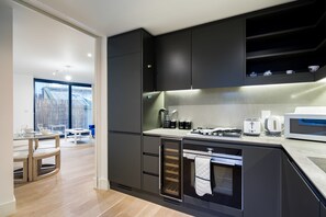 公寓, 1 间卧室 | 私人厨房 | 冰箱、微波炉、烤箱、炉灶