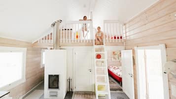1 bedroom, blackout drapes, free WiFi, bed sheets