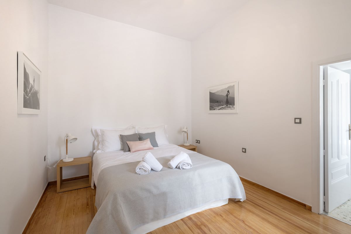 B2 One Bedroom Apartment,Terrace over the Courtyard | 1 室のベッドルーム、エジプト綿のシーツ、高級寝具、低反発ベッド