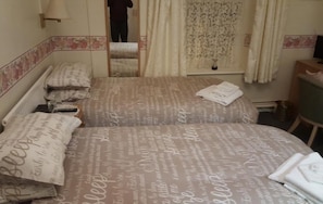 Basic-Zweibettzimmer