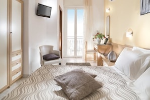 Coffres-forts dans les chambres, bureau, Wi-Fi gratuit
