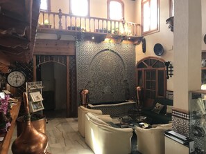 Lobby sitting area - Hotel El Paso (Vejer de la Frontera)