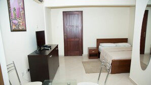 Unclassified image, 4 of 33, button - Ridge Over Suites (Accra)