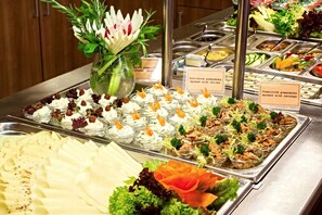 매일 뷔페 무료 아침 식사 포함