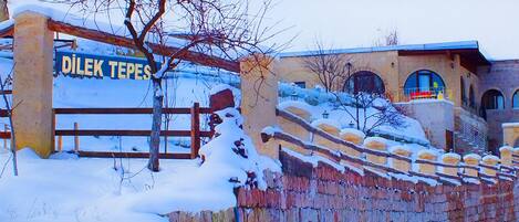 Fachada de la propiedad