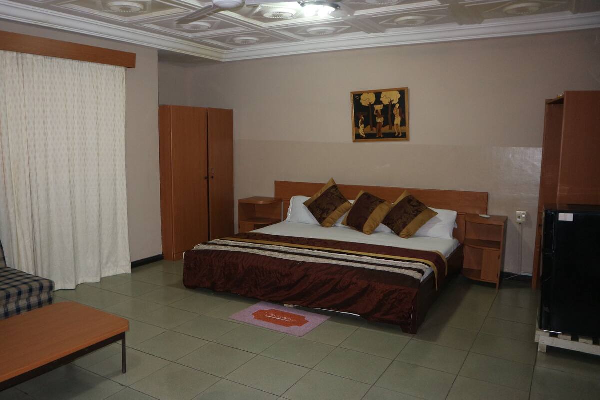Executive Double Room, 1 Bedroom | Meja, Wi-fi percuma