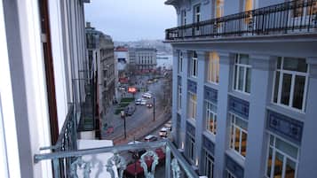 Quarto família, várias camas | Sacada