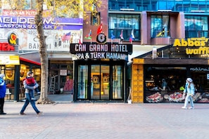 A hotel with a sign reading "CAN GRAND HOTEL SPA & TURK HAMAMI". - Can Grand Hotel  (Ankara)