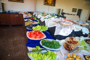 Desayuno buffet incluido todos los días