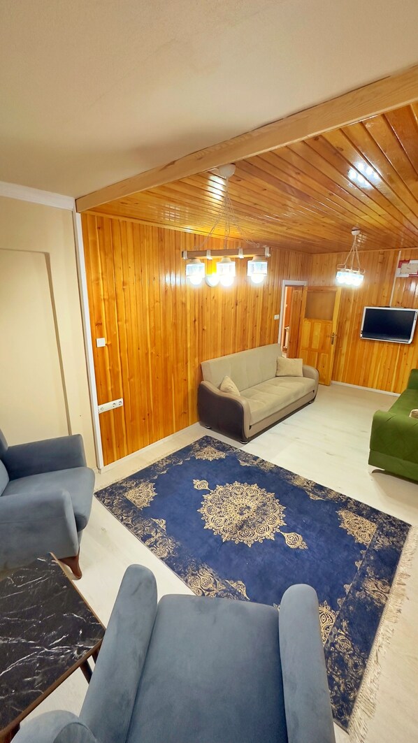 Family Condo, Garden View, Ground Floor | Living area