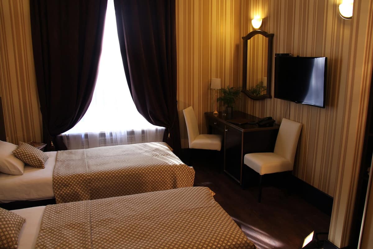 Standard Twin Room | Premium bedding, desk, iron/ironing board, rollaway beds