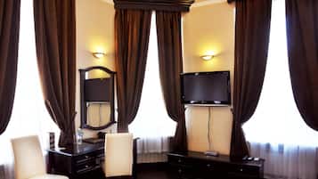 2 dormitorios, ropa de cama de alta calidad, escritorio