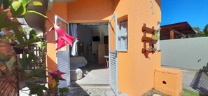 Front of property - Bangalô Red Moon (Florianópolis)