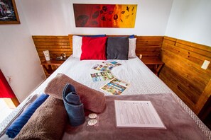 Standard Double Room, Private Bathroom, Partial Sea View | 1 bedroom, minibar, in-room safe, free WiFi - Barrbra BnB Over The Sea (Bocas del Toro)