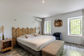 Room (Mistelle) | Room amenity - Château Pierre de Montignac (Civrac-en-Medoc)