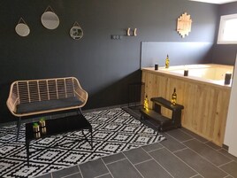 Soundproofing, free cribs/infant beds, free WiFi, bed sheets