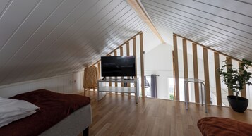 2 habitaciones, tabla de planchar con plancha, cunas y wifi gratis 