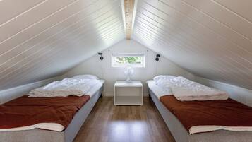 Comfort-Ferienhütte | 2 Schlafzimmer, Bügeleisen/Bügelbrett, Babybetten, kostenloses WLAN