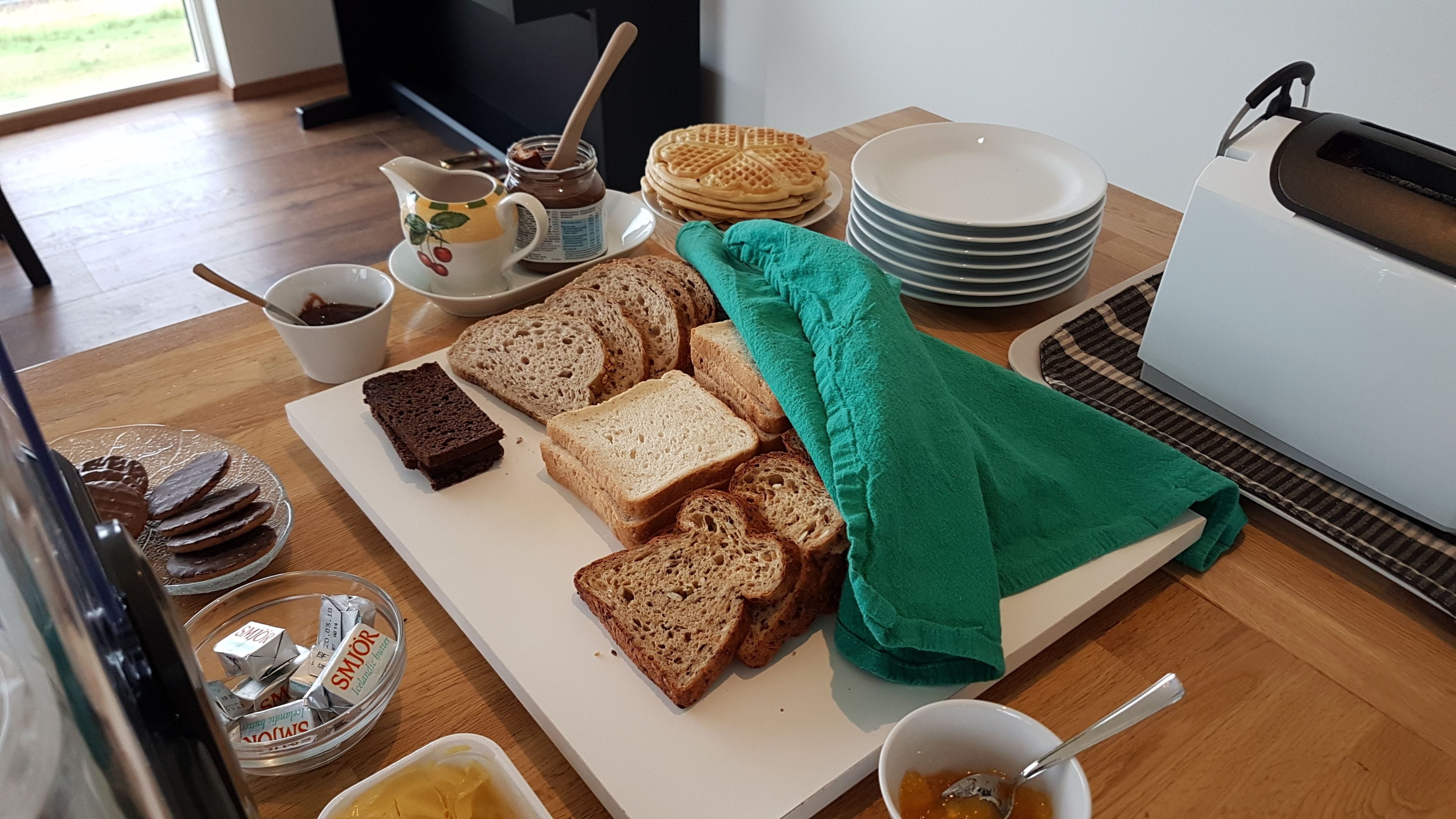 free daily continental breakfast